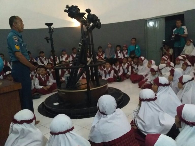 SDI As Salam di Planetarium AL Surabaya